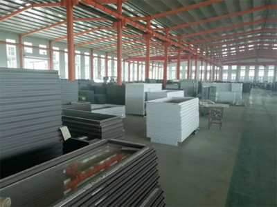 區(qū)安置房建設指揮部組織施工單位與章丘建材企業(yè)對接，助力建筑材料高效供應